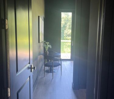 Morrow House | Tranquil Pondside Retreat