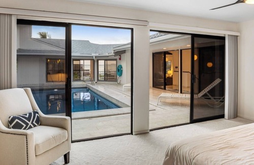 Kaneohe Villa | Tranquil Poolside Living: Two Bedrooms and 1 Bath Retreat in Scenic Kaneohe Bay