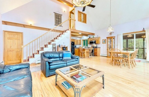 Harpswell House | Tranquil Private Harpswell Retreat on the Water!