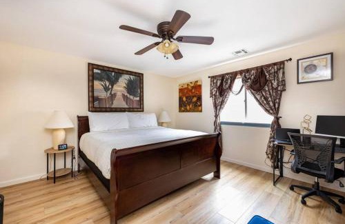 Flagstaff House | Tranquil Retreat: Luxury Home at Mount Elden's Foothills, Steps from Route 66 and Flagstaff Mall