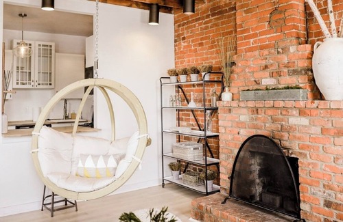 Mount Adams Condo | Tranquil retreat with quiet luxury. Perfect for honeymoons, wedding stays, etc.