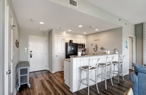 Four Mile Village Condo | Tranquil Sandestin 1BR Sanctuary: Scenic Balcony, Sun Deck, Spa Access & Resort Perks Await!