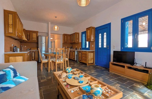Loutra Apartment | Tranquil Seaside Escape by the beach, Sea View