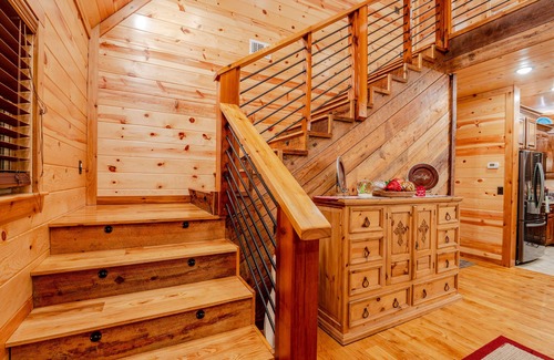 Broken Bow Cabin | Tranquil Shores on Stocked Fishing Pond luxury log cabin 3 Bedrooms and 2.5 Bath