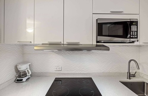 Puerta de Tierra Apartment | Tranquil Studio | Best views & location