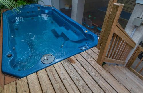 Redington Beach House | Tranquil Tarpon Cottage