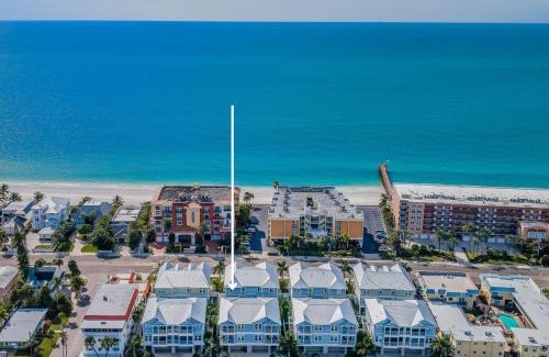 Redington Beach House | Tranquil Tarpon Cottage