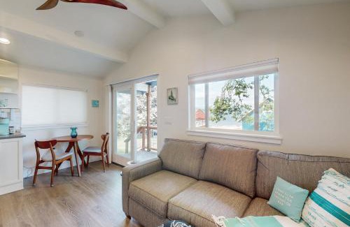Allyn-Grapeview Apartment | Tranquil Treasure