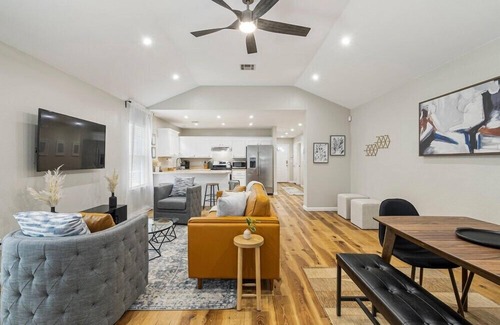 Turner Park House | Tranquil TU Getaway! EXPO/Route 66/Cherry St -3bd
