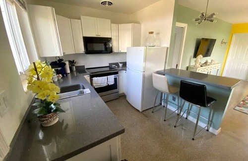 Lauderdale-by-the-Sea Apartment | Tranquil 1-bedroom, 1-bathroom apartment offers peace and comfort just moments from the beach