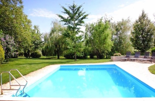 Kaptalantoti Villa | Tranquil villa in the Hungarian vinecountry