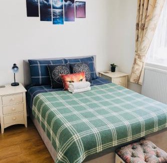 Tilney Fen End House | "Tranquil Village Hideaway Bungalow"near Kings Lynn