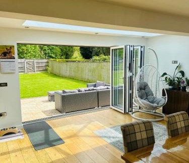 Tilney Fen End House | "Tranquil Village Hideaway Bungalow"near Kings Lynn