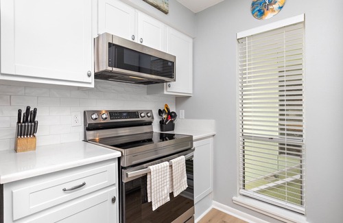 Corpus Christi Condo | Tranquil Waterfront Retreat with Sunset Views and All the Comforts of Home