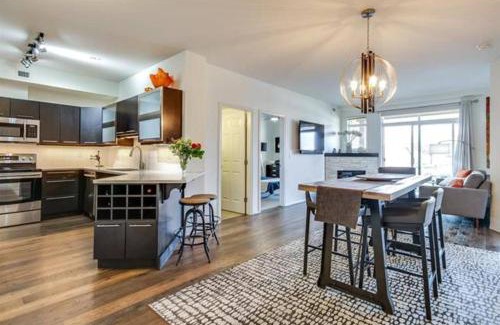 North End Apartment | Tranquil Waterfront Condo