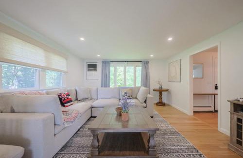 Monument Beach House | Tranquil Waterfront Getaway