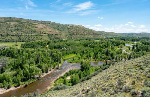 Uinta County House | Tranquil Wyoming Cabin Near Uintas - 105 Acres!