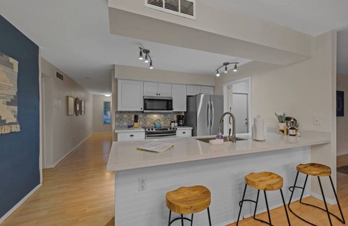 Mesa House | Tranquility 4 bedroom with FREE Heated POOL!