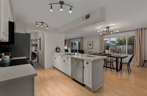 Mesa House | Tranquility 4 bedroom with FREE Heated POOL!