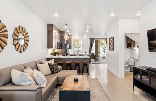 St. George House | Tranquility at The Lofts | Near National Parks