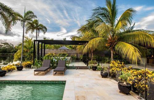 Port Douglas House | Tranquility by the Lake - Luxury Home Port Douglas