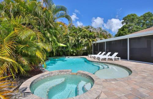 Palmetto House | Tranquility Found Heated Saltwater Pool Spa