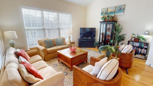 Savannah Beach House | Tranquility House by Tybee Beach Vacation Rentals