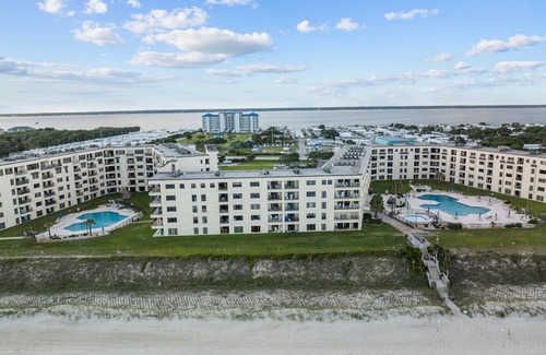 Indian Beach Condo | Tranquility – Oceanview 4th Floor 3BR Condo at Summer Winds!
