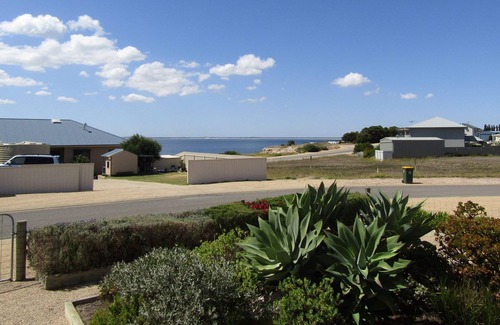 Para Wurlie House | Tranquility on Turton ~ Close to Tavern