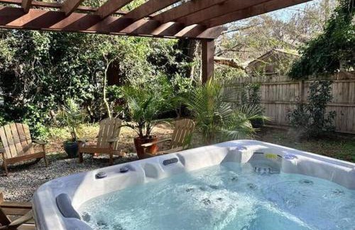 Northeast Virginia Beach House | Tranquility with Hot Tub