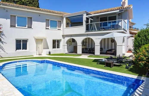 Torremolinos Villa | Tranquilium House Torremolinos, a Peaceful Villa Close to Everything