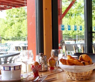 Bedous Hotel | Transhumance & cie, Auberge, Appartements & SPA