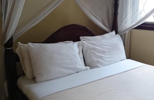 Ukonga Bed & Breakfast | Transit Airport B&B