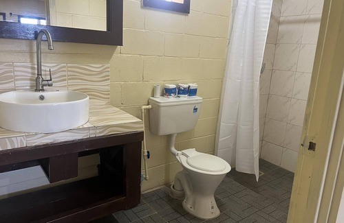 Faleolo Hostel | Transit Motel - Hostel