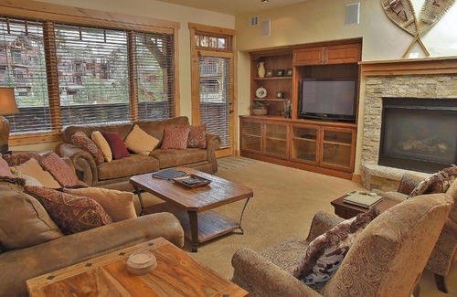 Steamboat Springs Apartment | Trappeurs Crossing, Bear Lodge 6207 (202804-9951) Condo