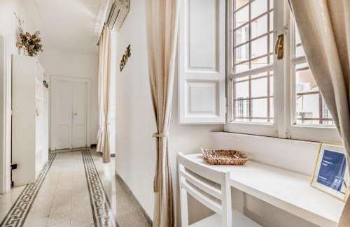 Gianicolense House | Trastevere’s Flower