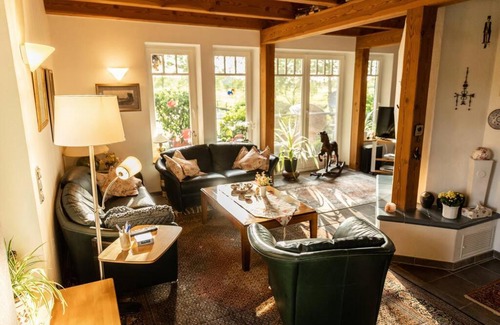Norderfeld Villa | Traumhaftes Reetdachhaus in Strandnähe