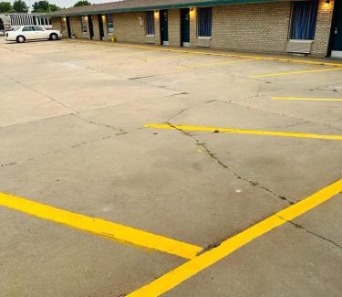 Emporia Hotel | Travel Inn & Suites