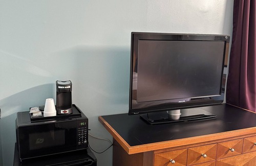 Emporia Hotel | Travel Inn & Suites