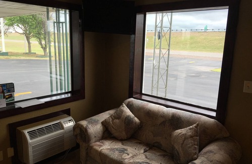 Weatherford Hotel | Travel Inn
