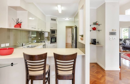 Sanctuary Cove House | Travel local or hit the road - warmer weather awaits!