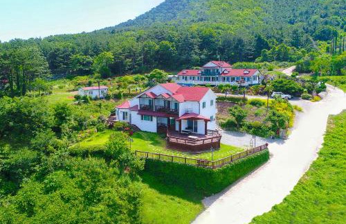 Irun-myeon House | Travel Sketch Pension