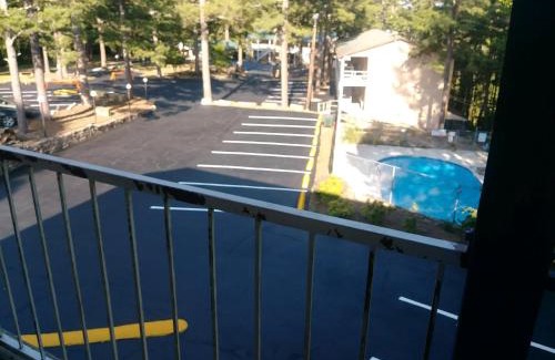 Eureka Springs Cabin | Traveler's Inn