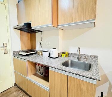 Mactan Export Processing Zone Apartment | Travelers Chamber- Amani Grand Resort Mactan, 3-5 minutes to Mactan Airport