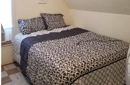 Fontanelle House | Travelers Guesthouse 4 bedroom, 2 bathroom