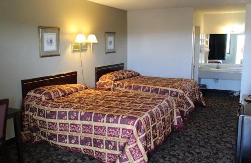 Craig Hotel | Travelers Inn & Suites