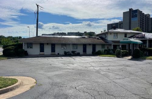 Huntington Hotel | Travelers Motel
