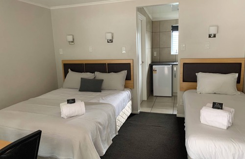 Gisborne Hotel | Travellers Inn Motel