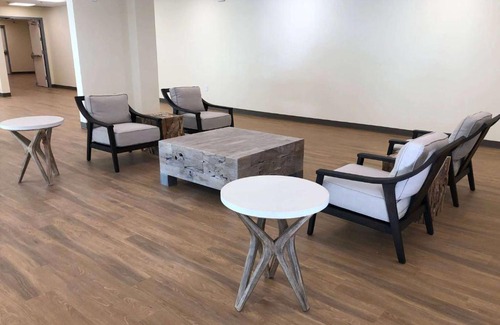 West Panama City Beach Hotel | Travelodge by Wyndham Panama City Beach / Beachfront