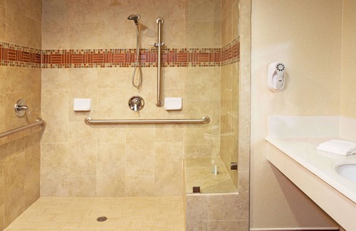 Sunset Beach Hotel | Travelodge by Wyndham Ocean Front